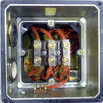 Three-phase motor 