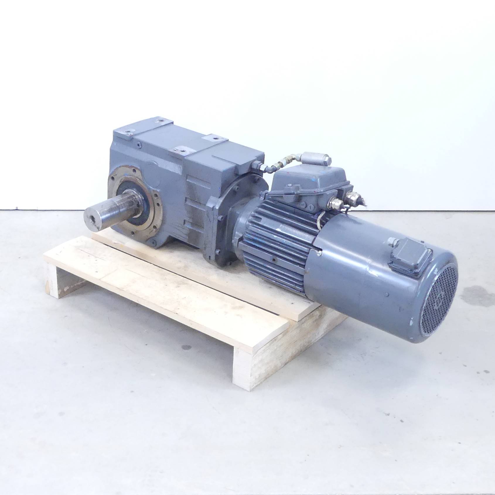 Getriebemotor mit Bremse 0413578/1 