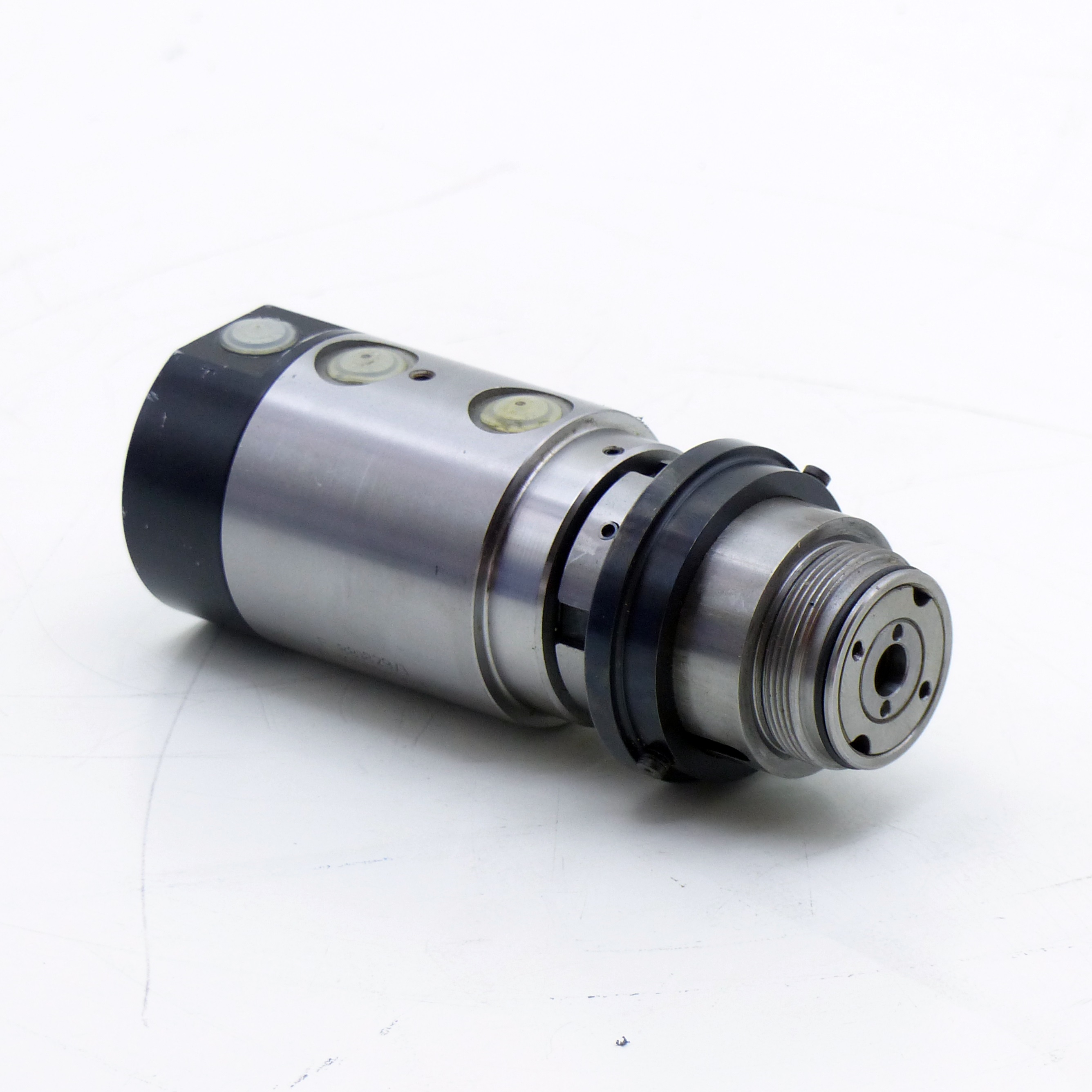 Two jaws tapping chuck