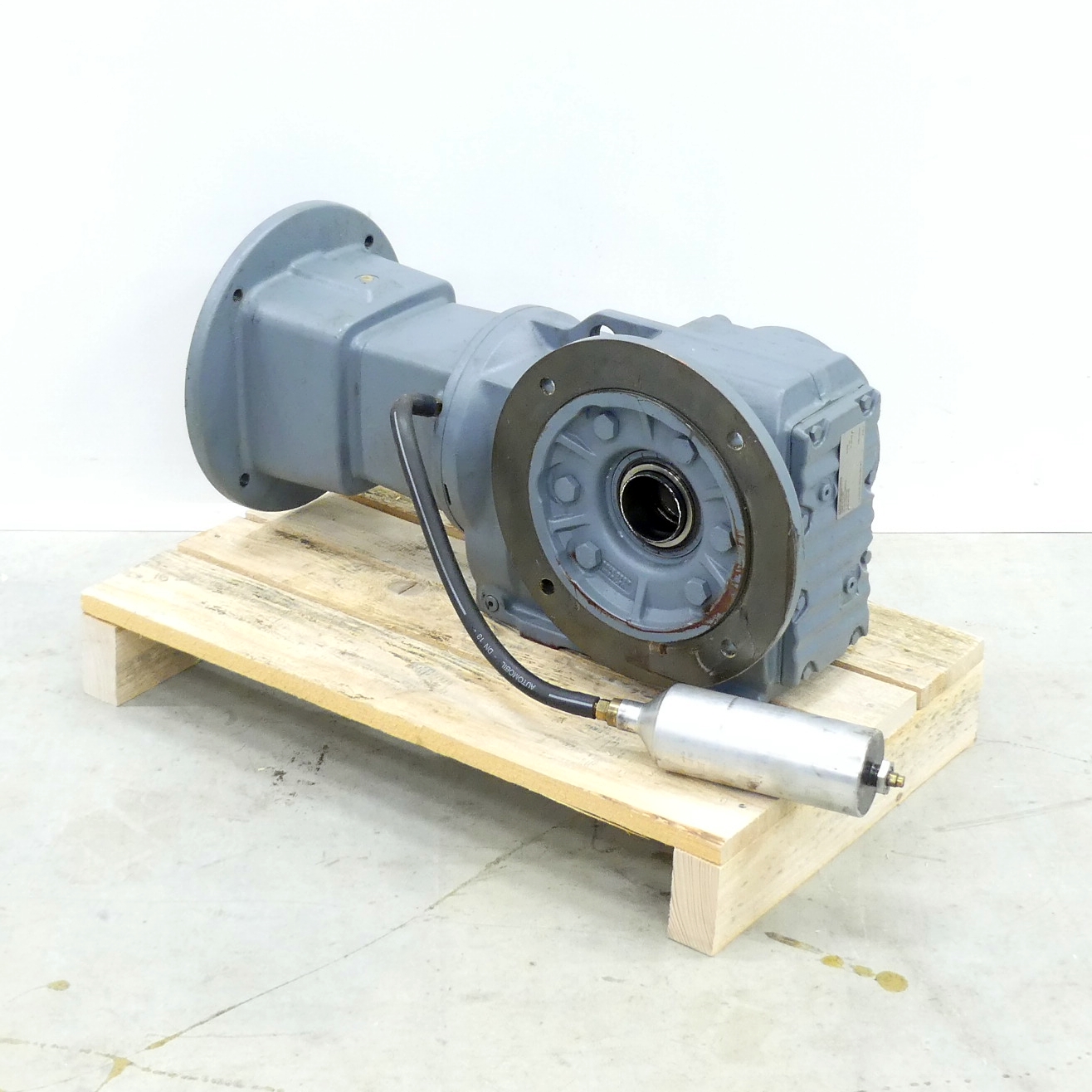 Getriebemotor KHF87/R AL180 