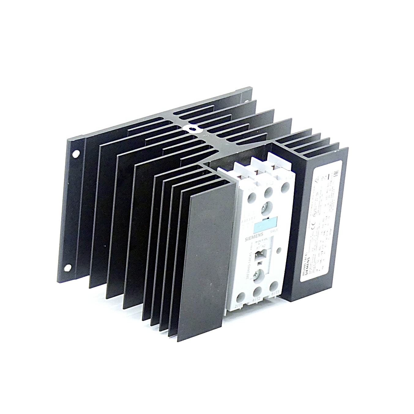 Solid state relay with zero crossing
