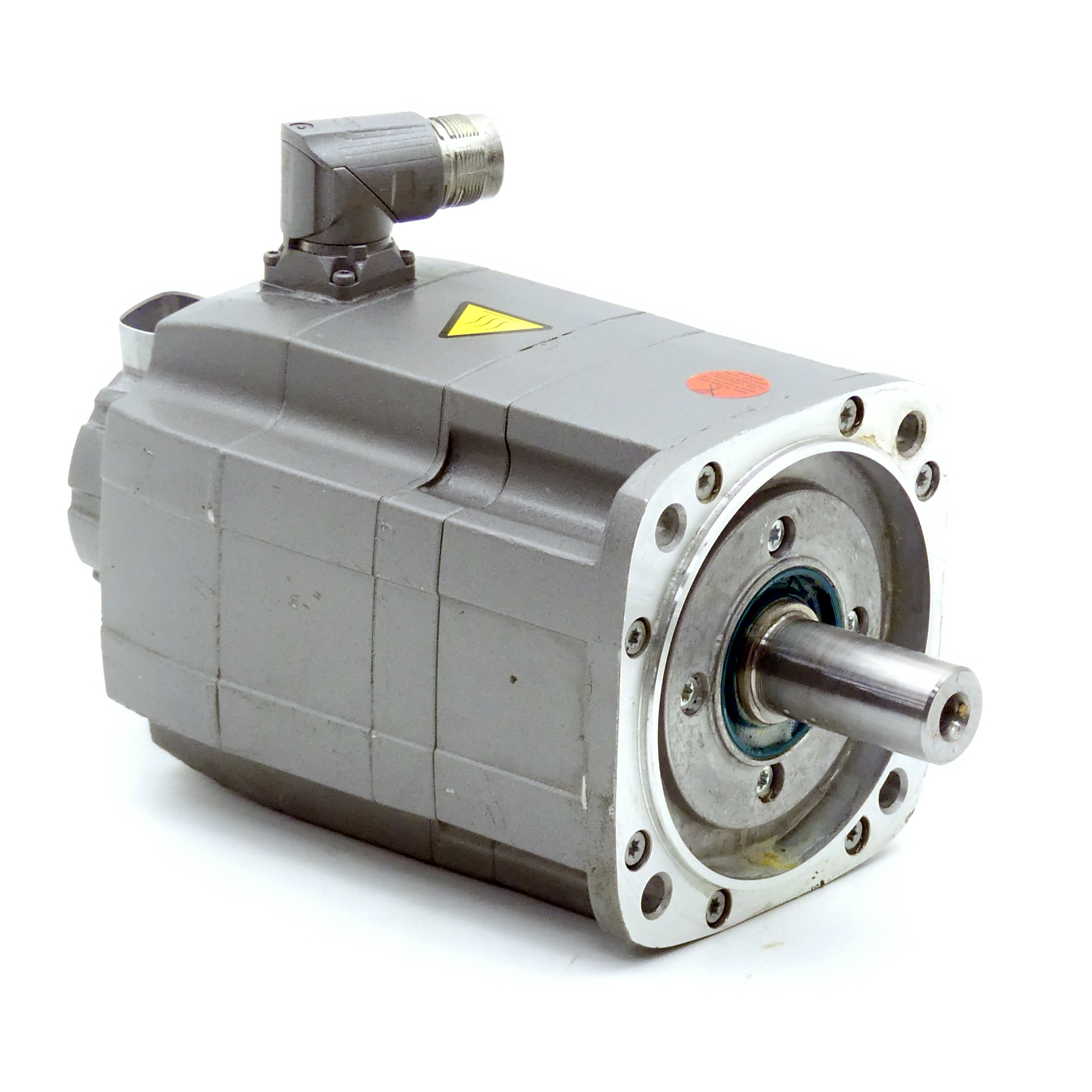 Servo motor 