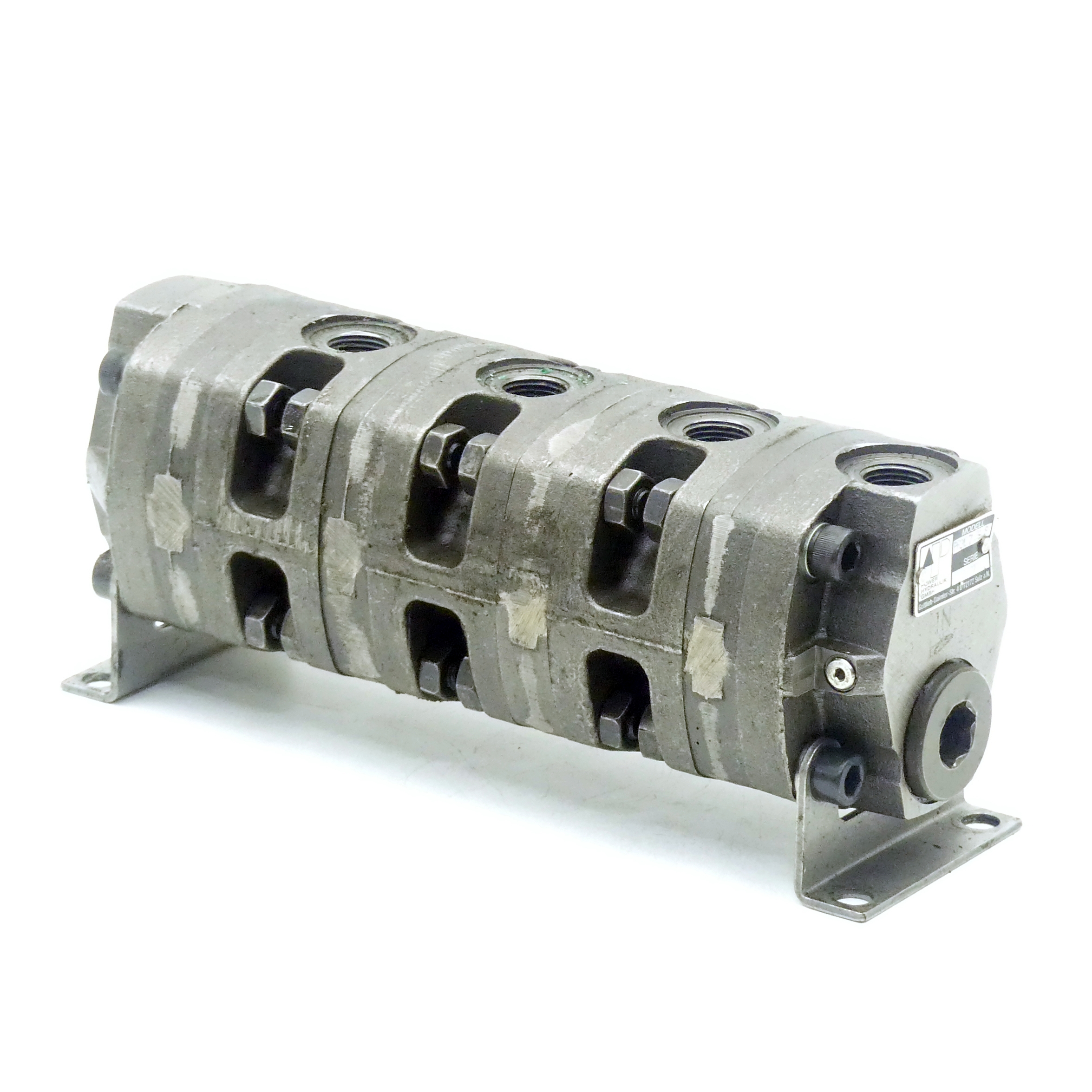 Gear pump  