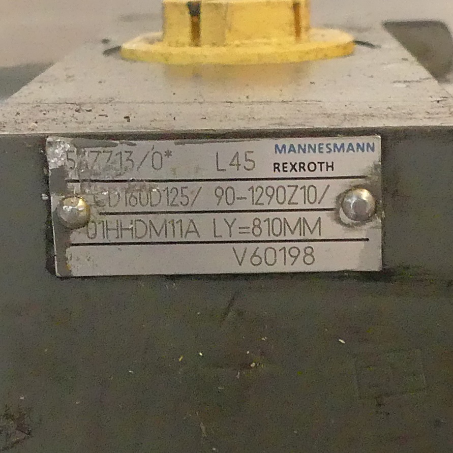 Hydraulic cylinder 567713/0 L45