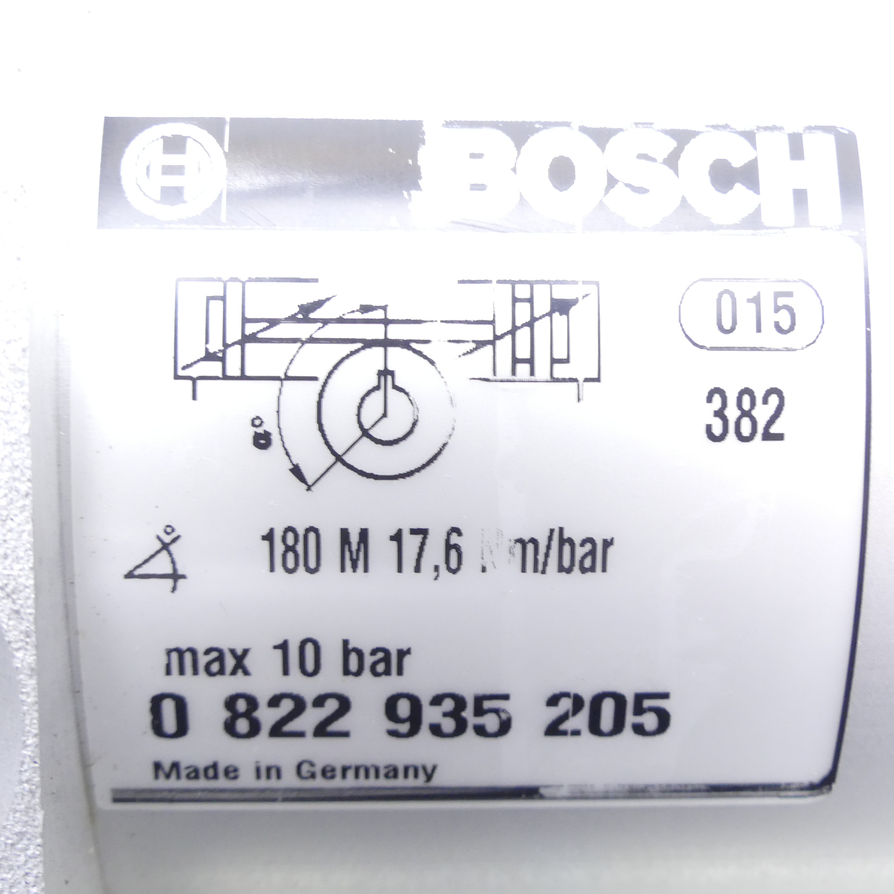 Swivel cylinder 0 822 935 205