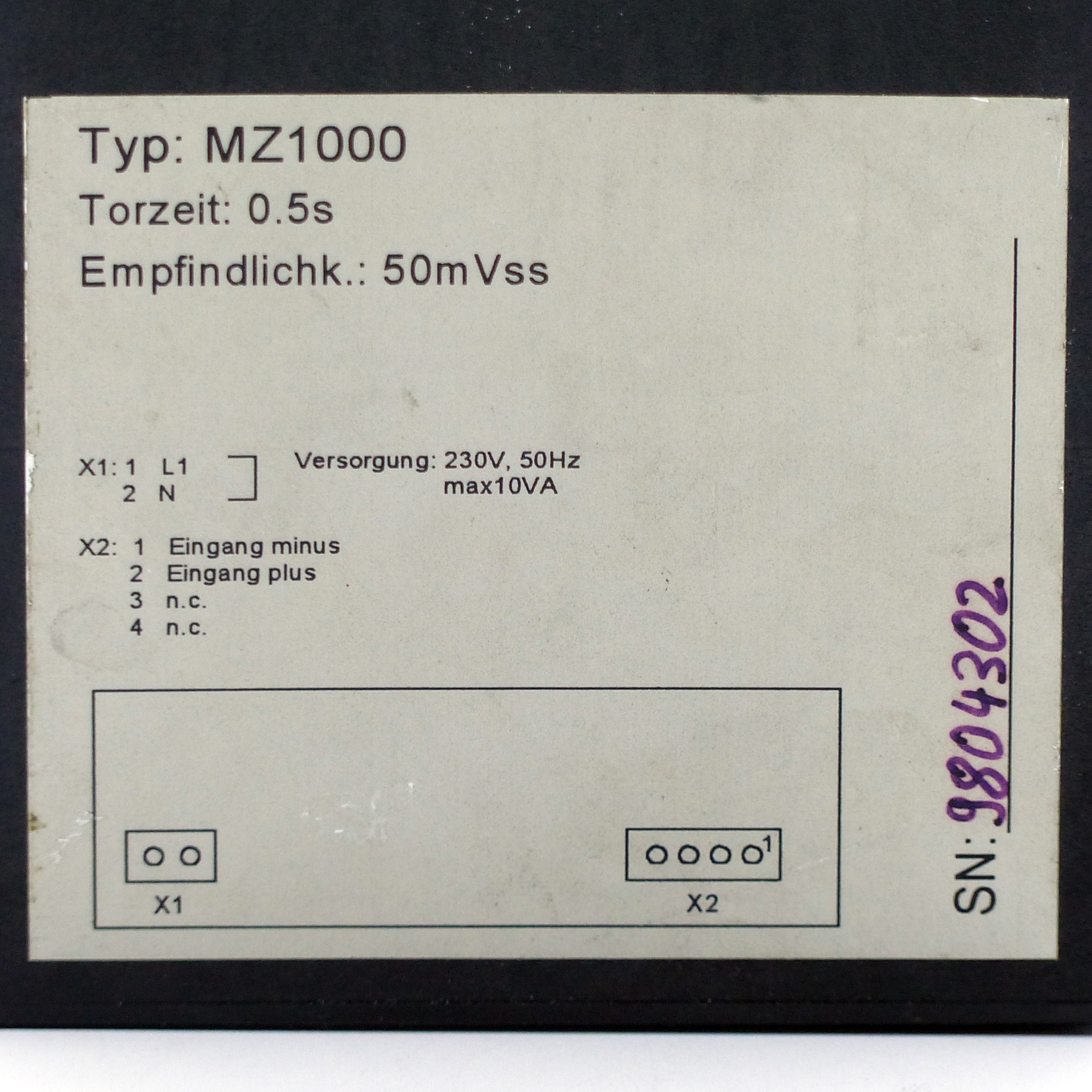 Voltmeter MZ1000