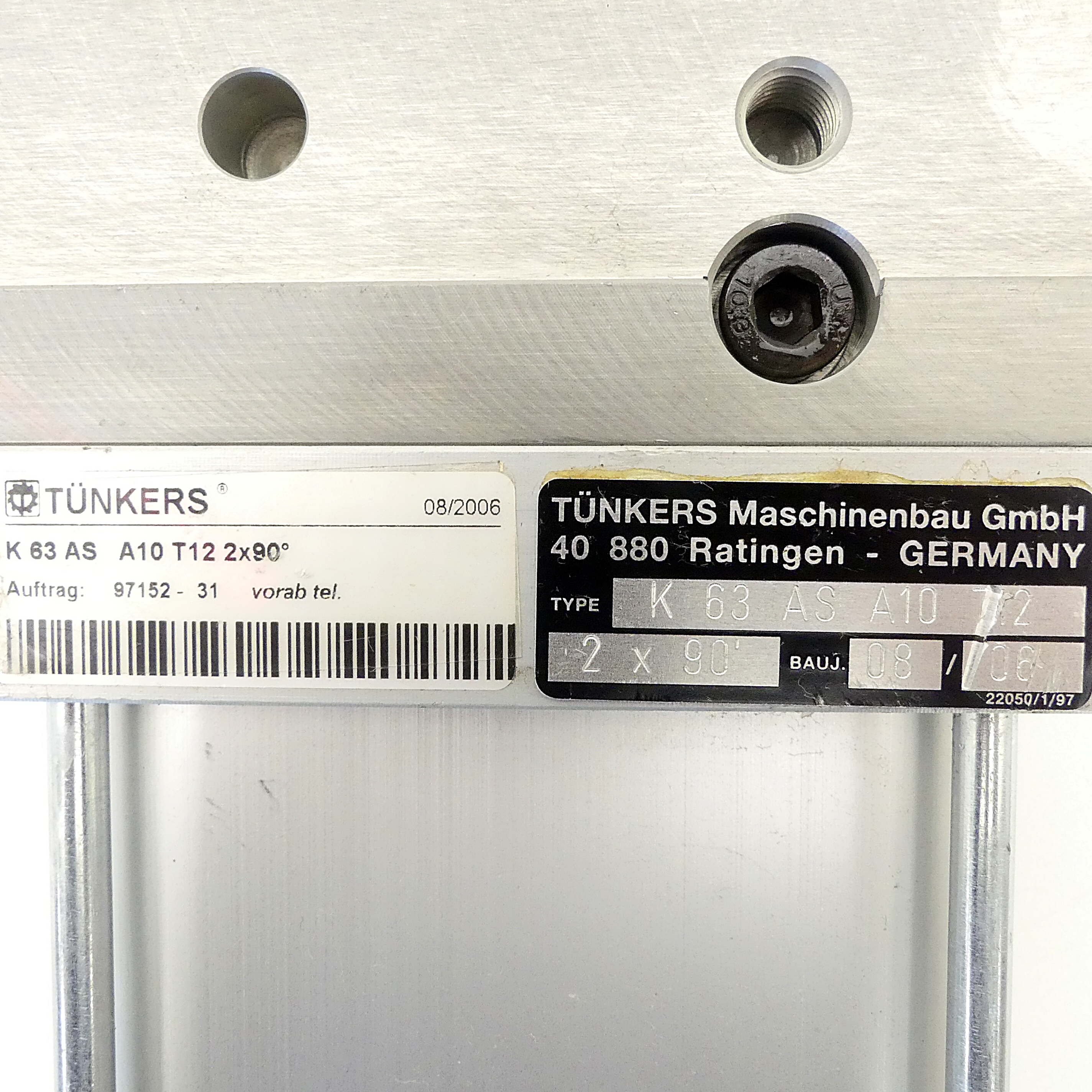 Pneumatic clamp 2x90 °