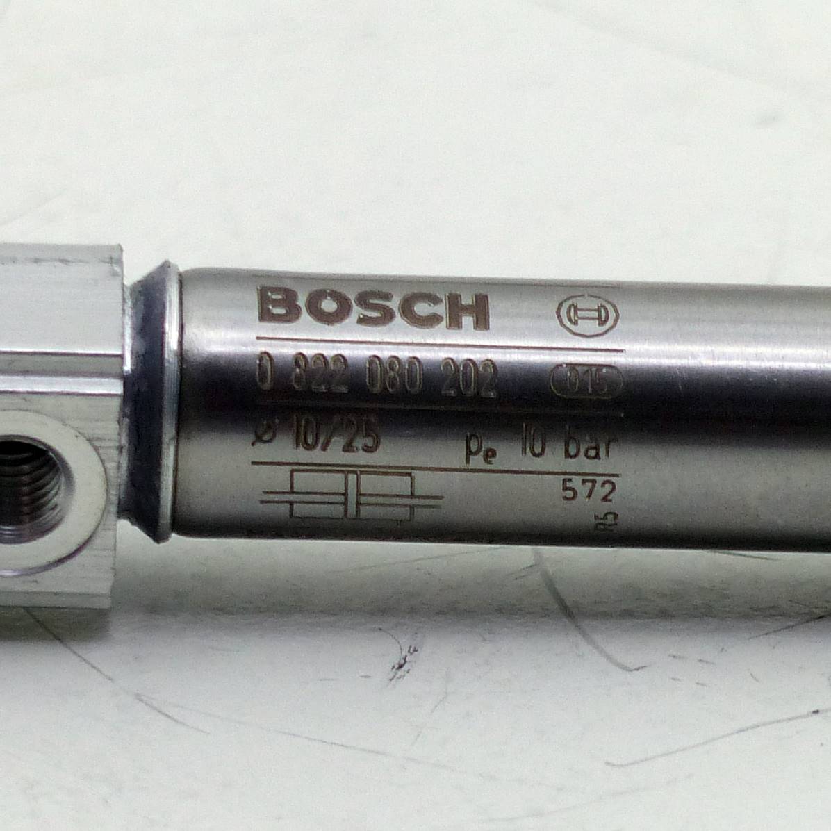 Round Cylinder 10 x 25  New