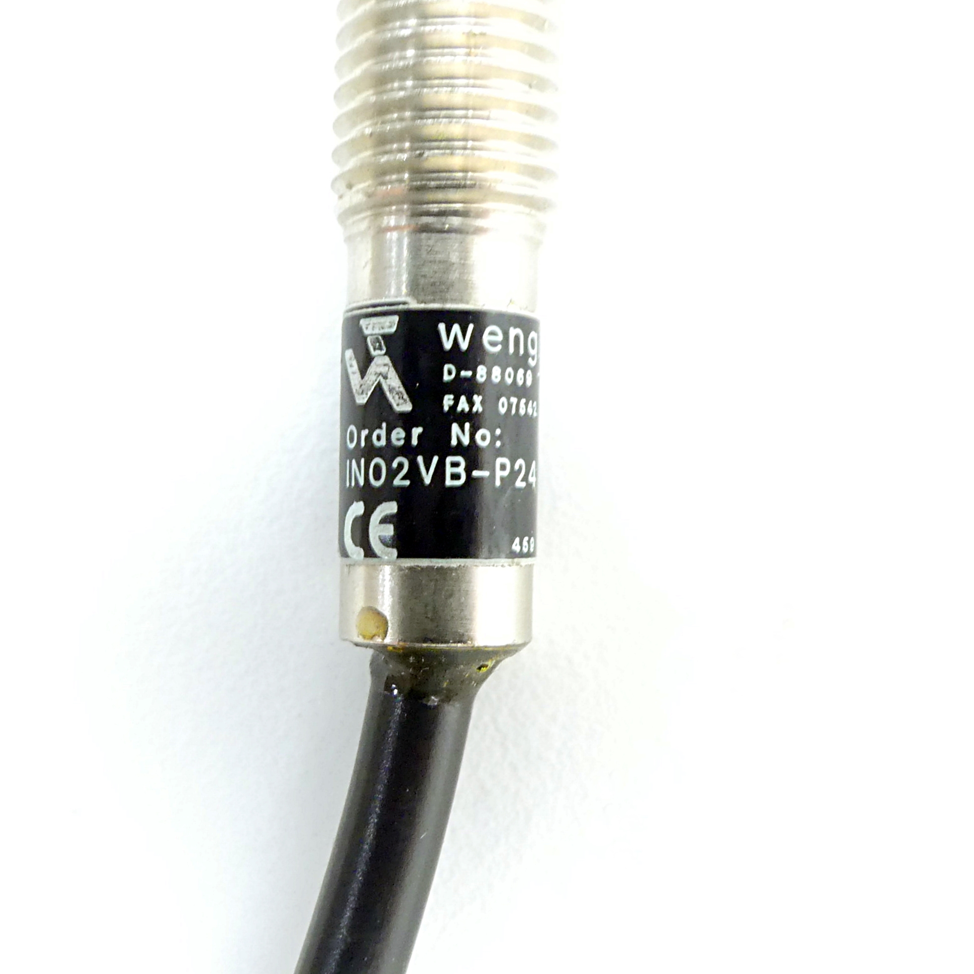 2 Stück Inductive sensors IN02VB-P24 