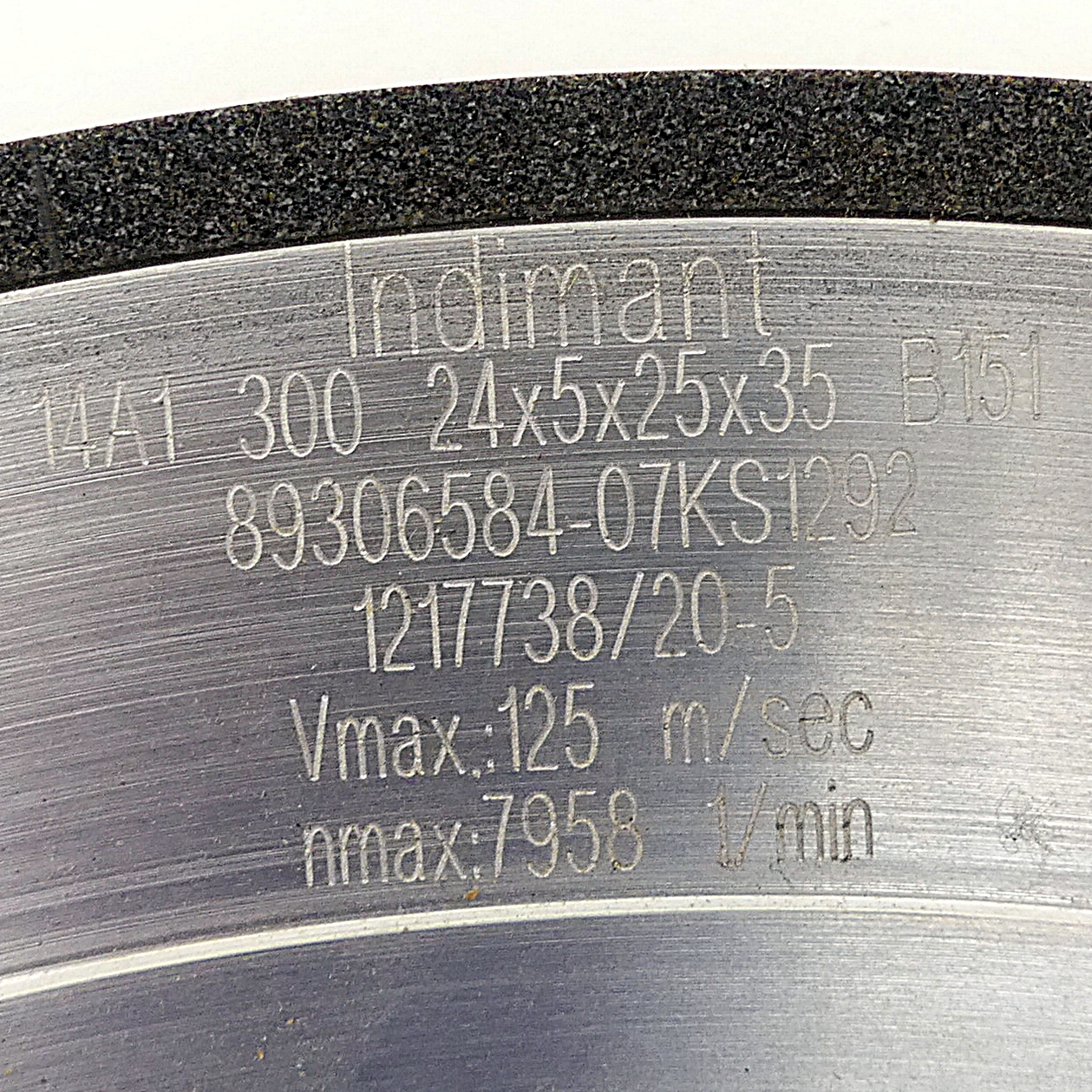 Diamond grinding wheel