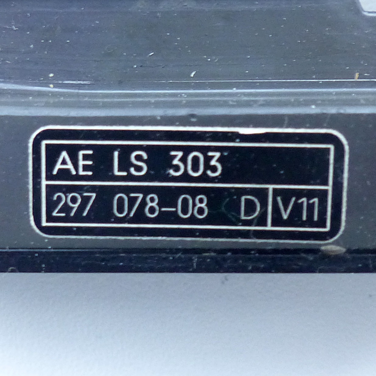 Readhead AE LS 303 