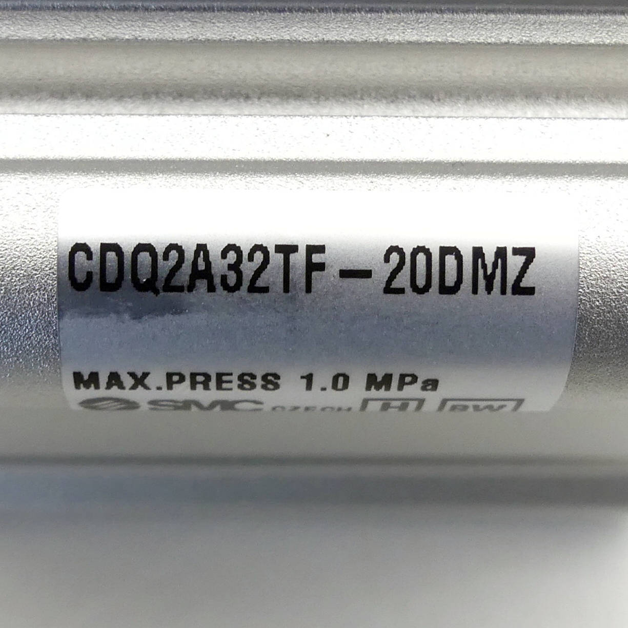 Compact cylinder