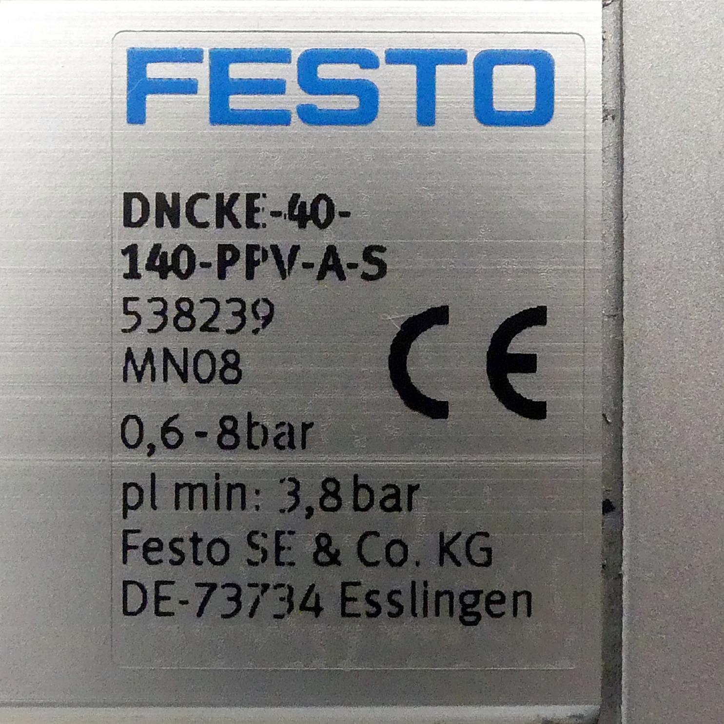 Zylinder mit Feststelleinheit DNCKE-40-140-PPV-A-S