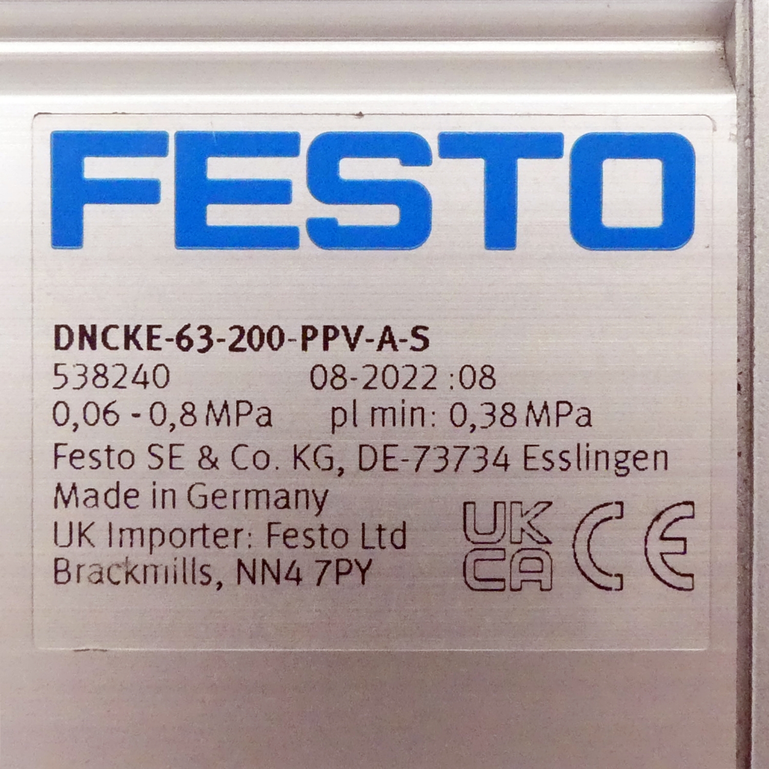 Zylinder mit Feststelleinheit DNCKE-63-200-PPV-A-S