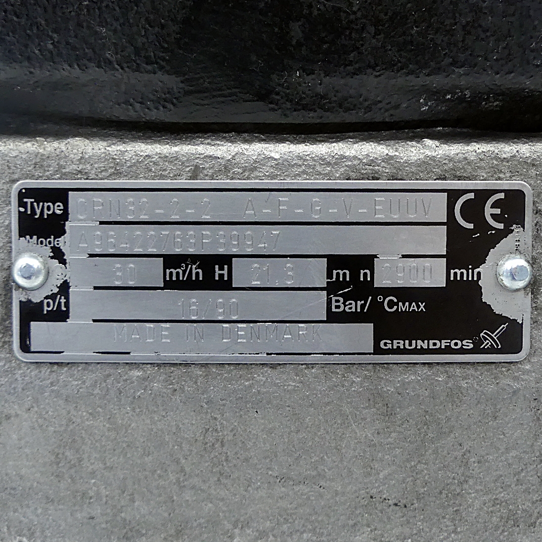 Vertical centrifugal pump 