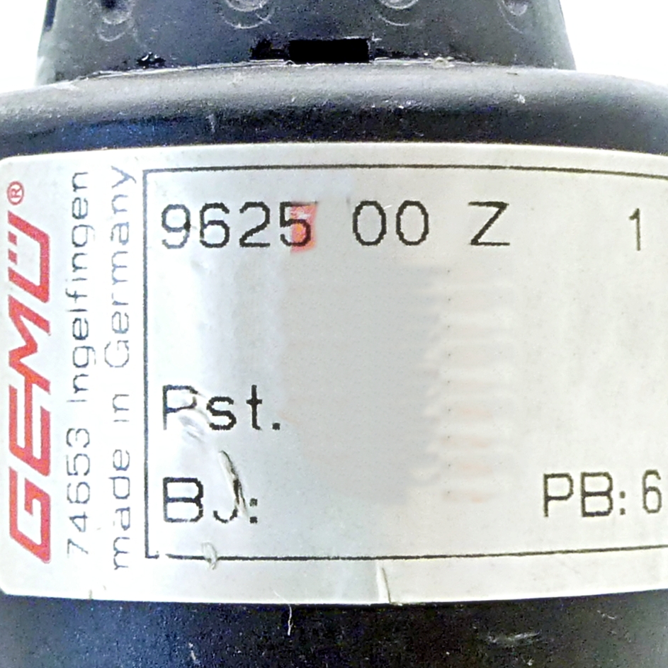 Pneumatic actuator for GEMÜ 625 