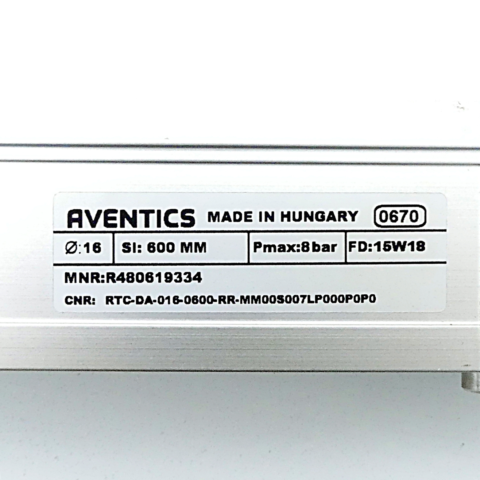 Pneumatic cylinder