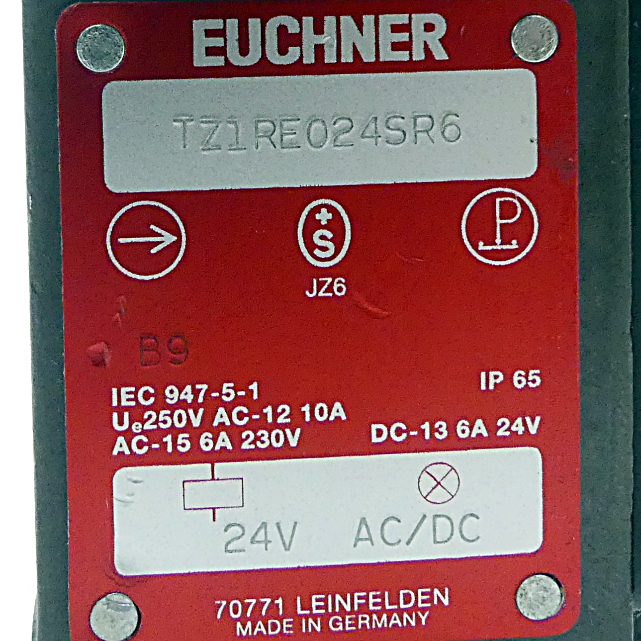 Circuit breaker 