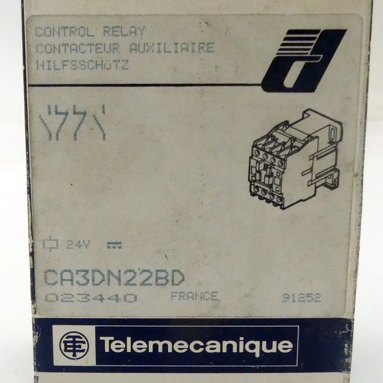 Auxiliary contactor CA3DN22BD 