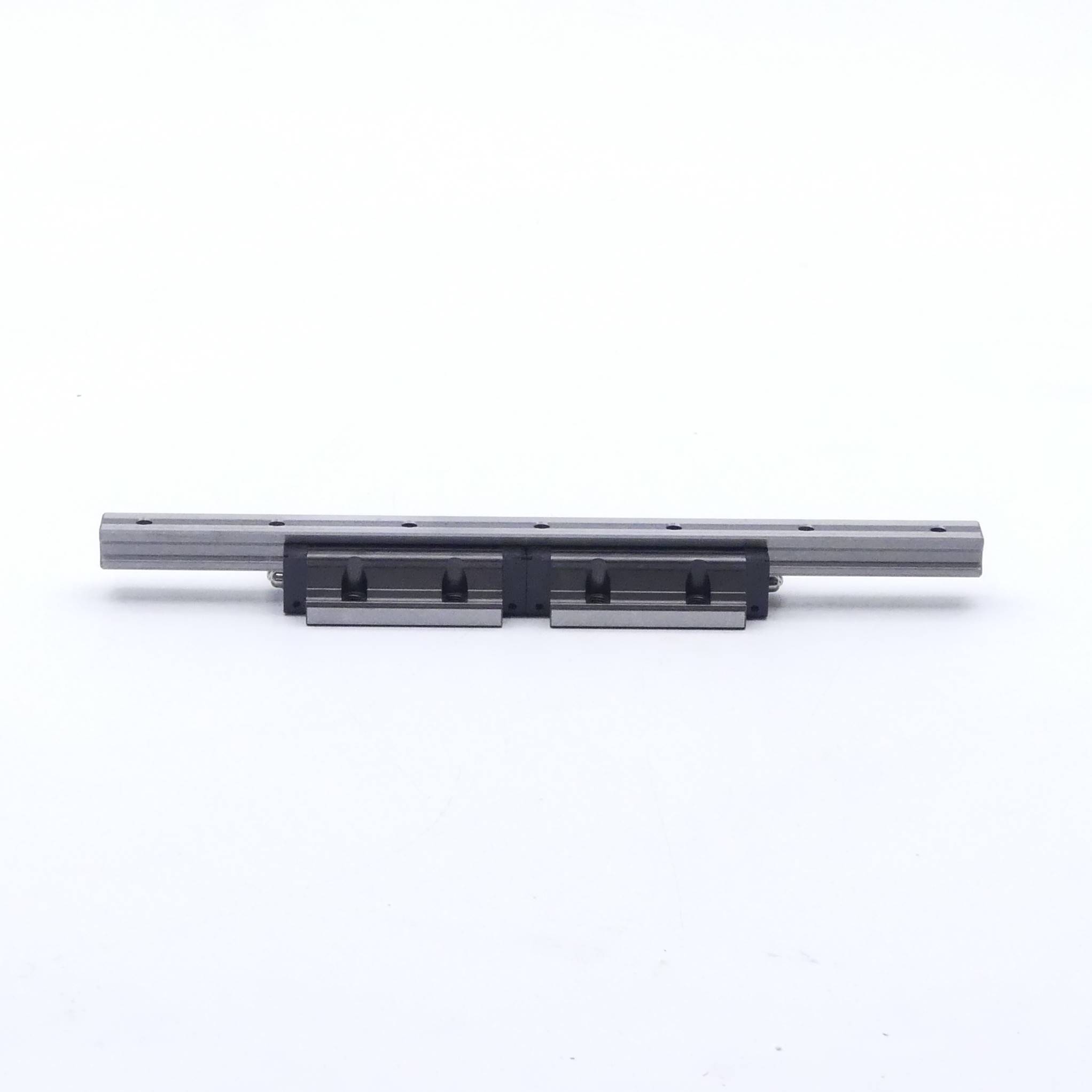 Roller guide carriage