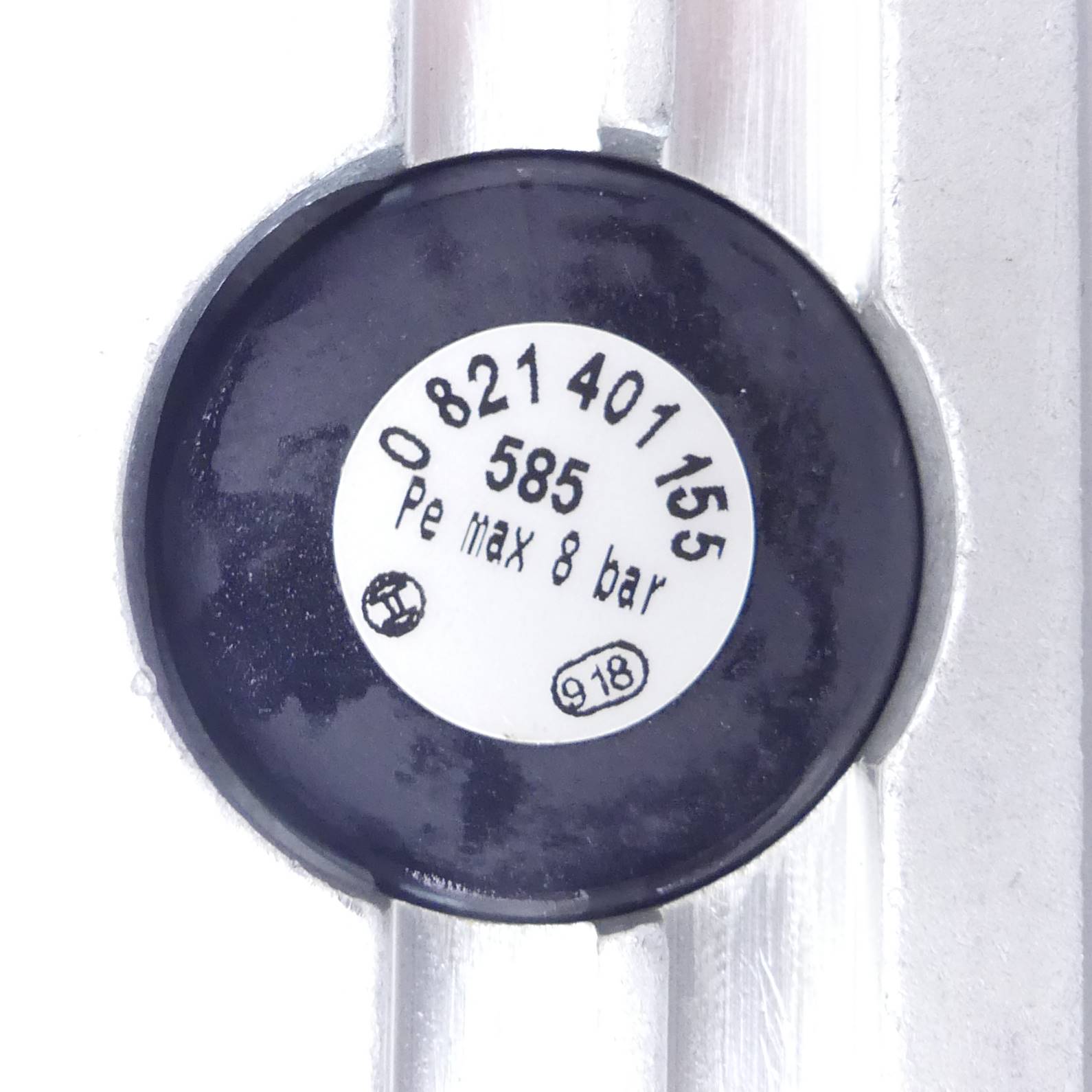 Pneumatic cylinder with locking unit