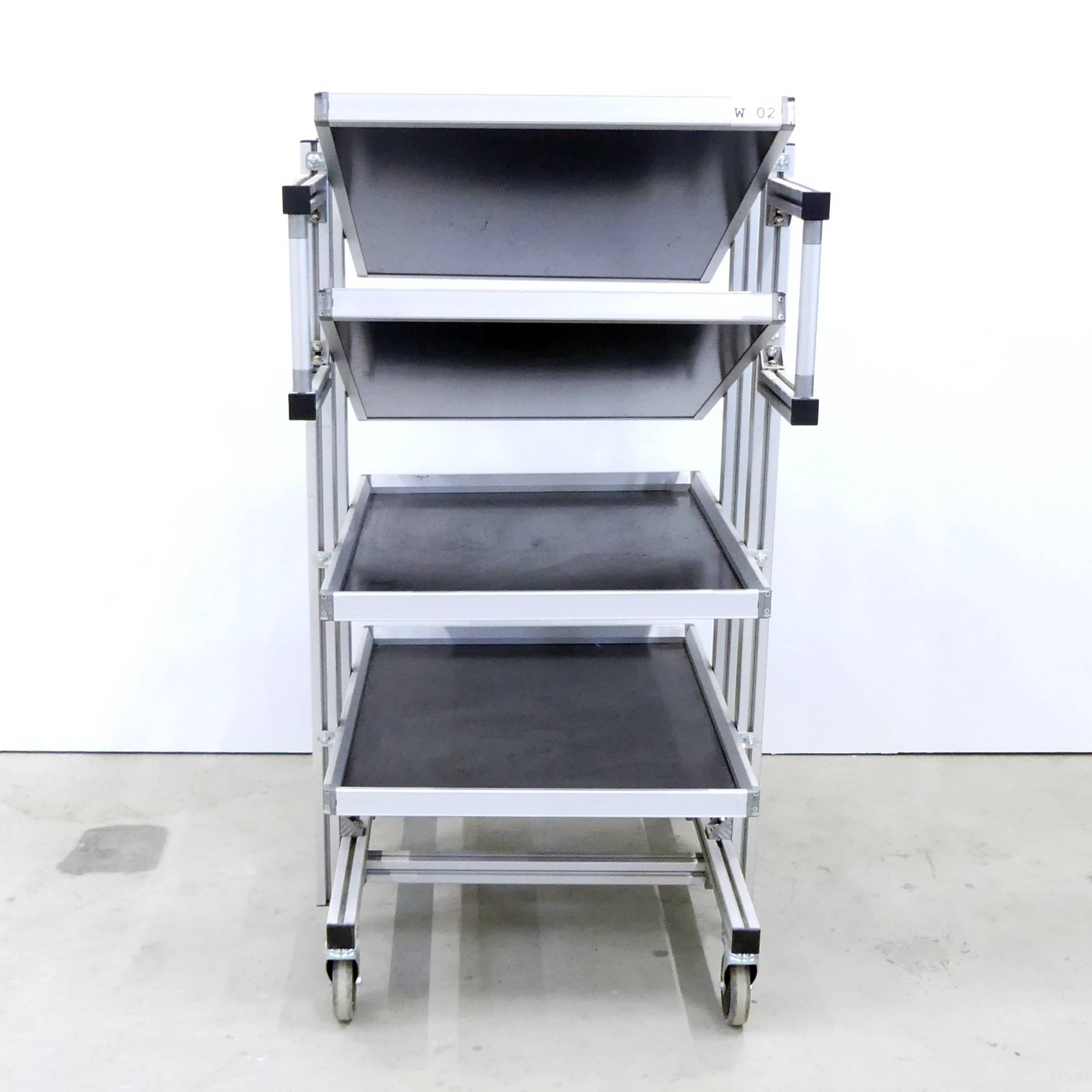 Material trolley logistics 