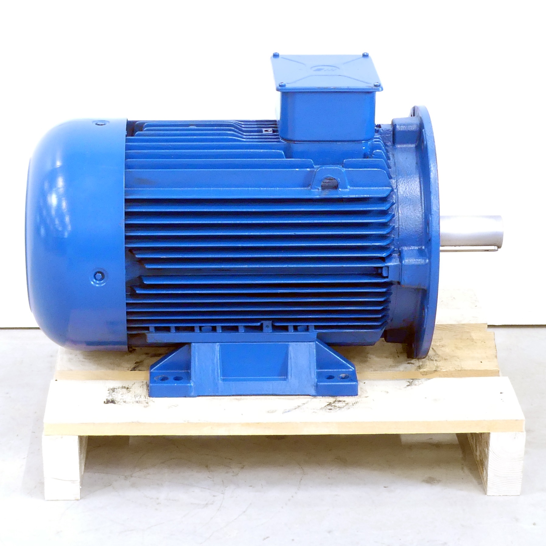 Drehstrommotor A4C 225 M4 B35 