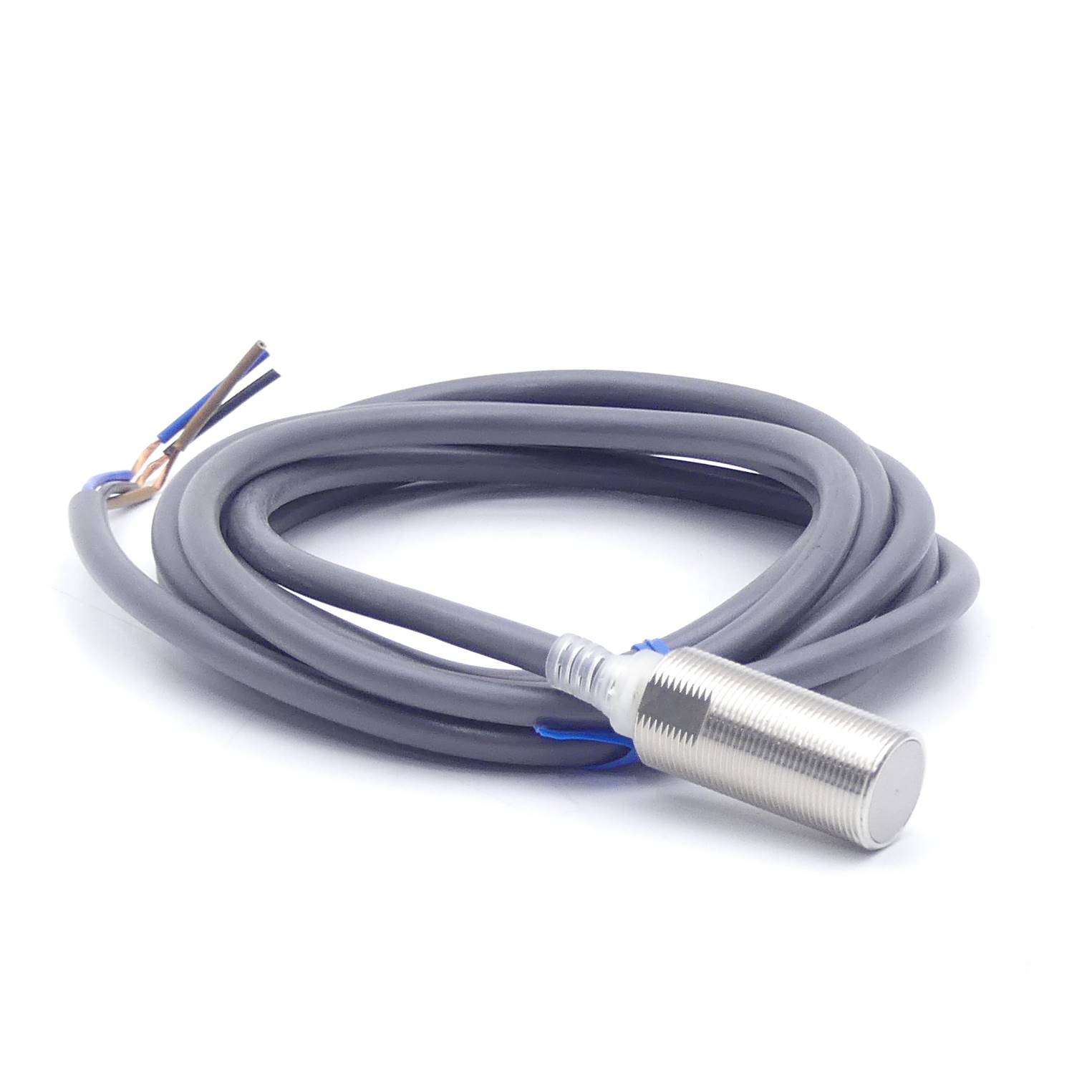 Inductive proximity sensor 