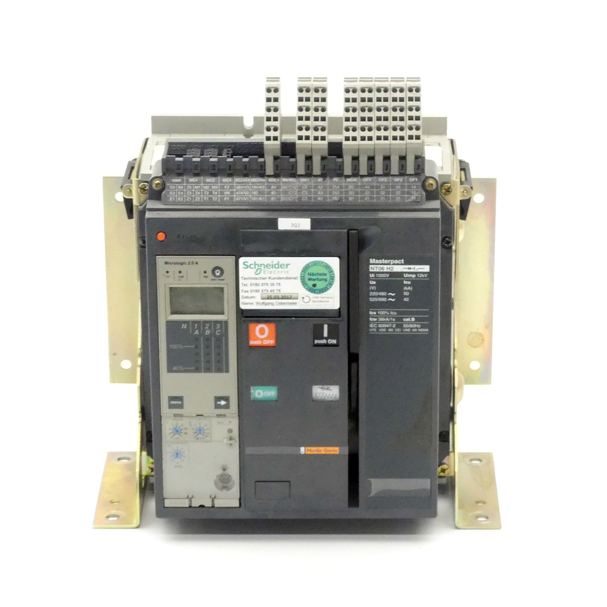 Basic electrical switch 