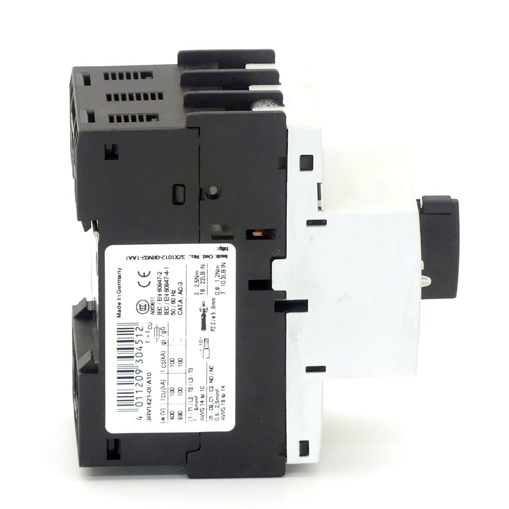 Circuit breaker 
