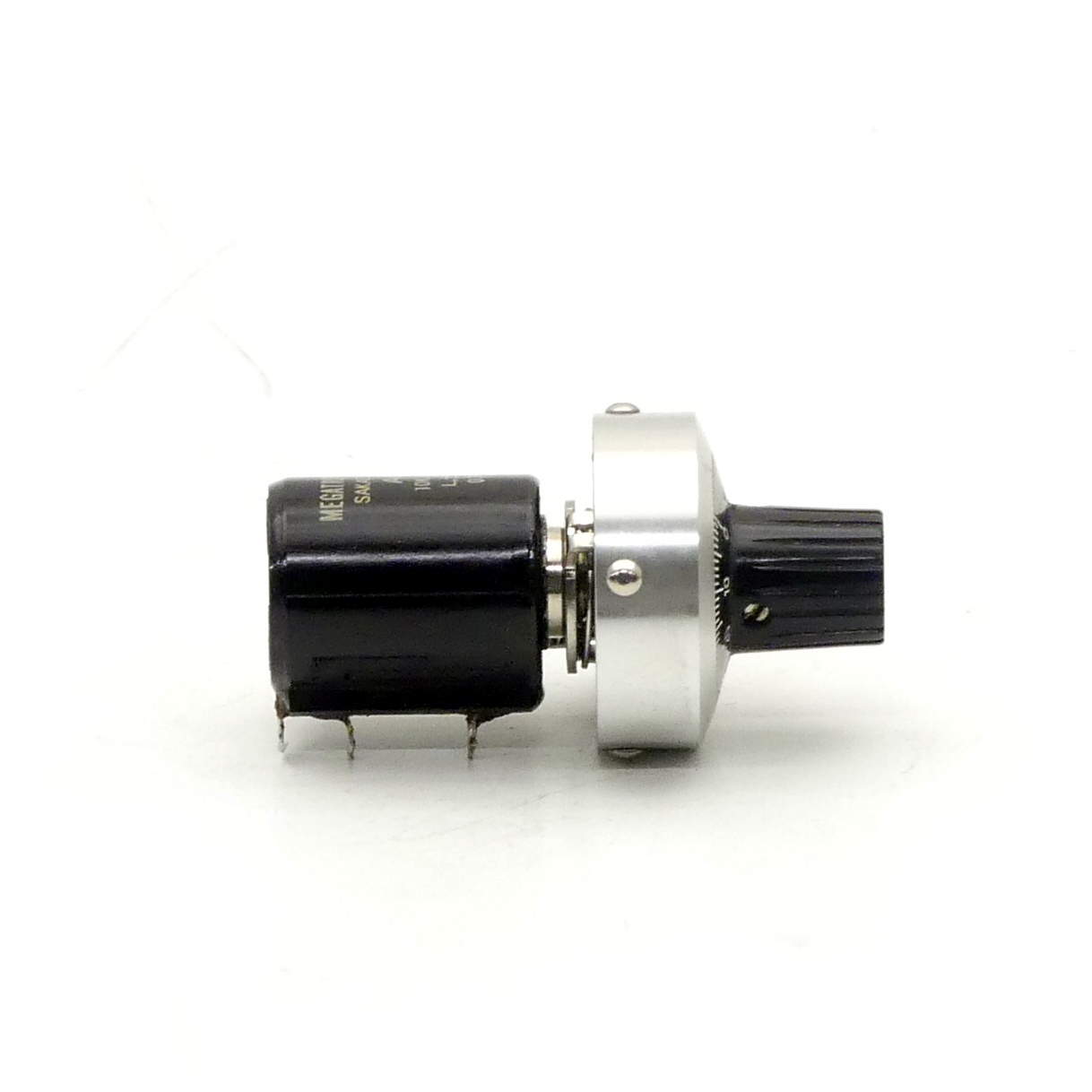 Potentiometer mit Drehknopf 