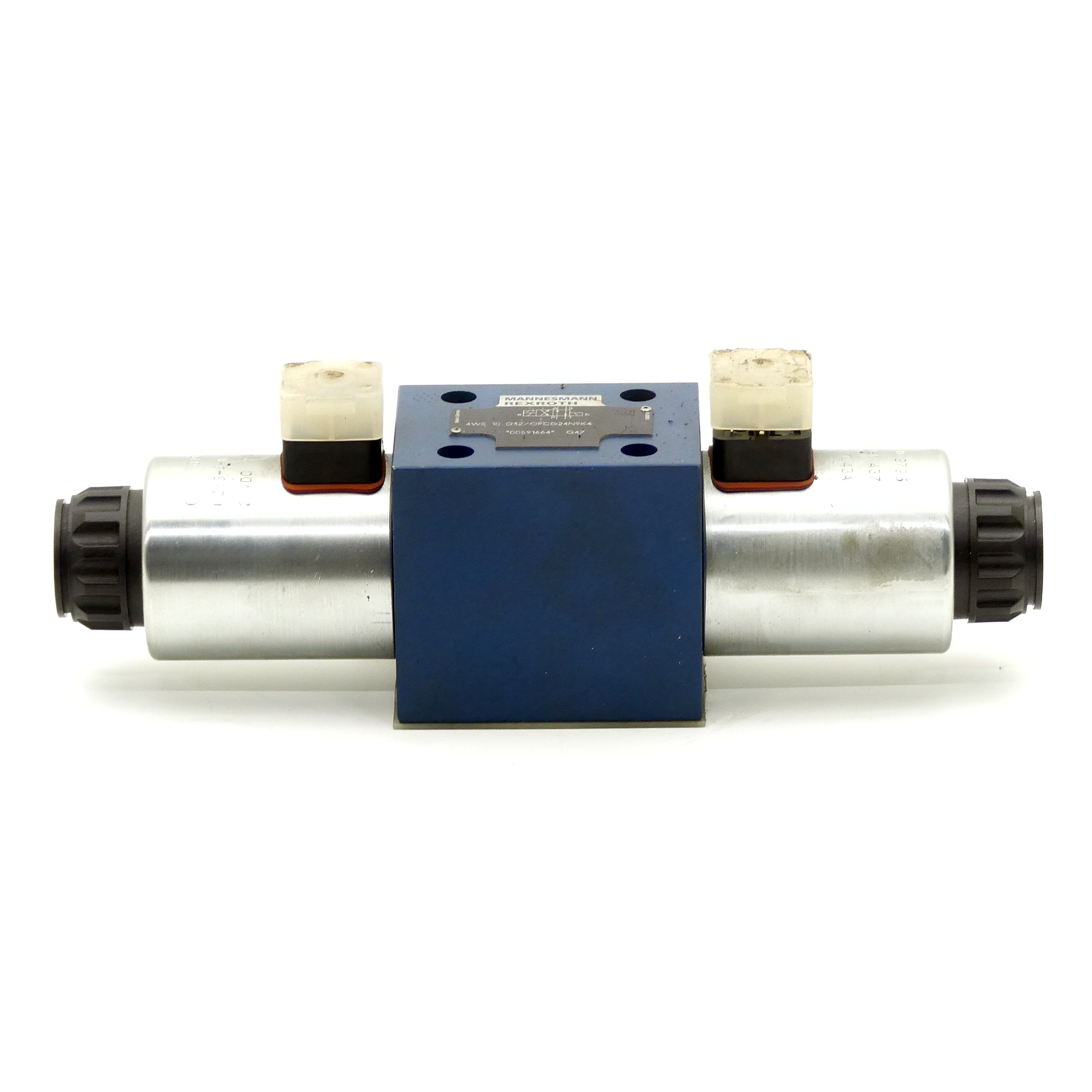 Directional valve 4WE 10 D32/OFCG24N9K4