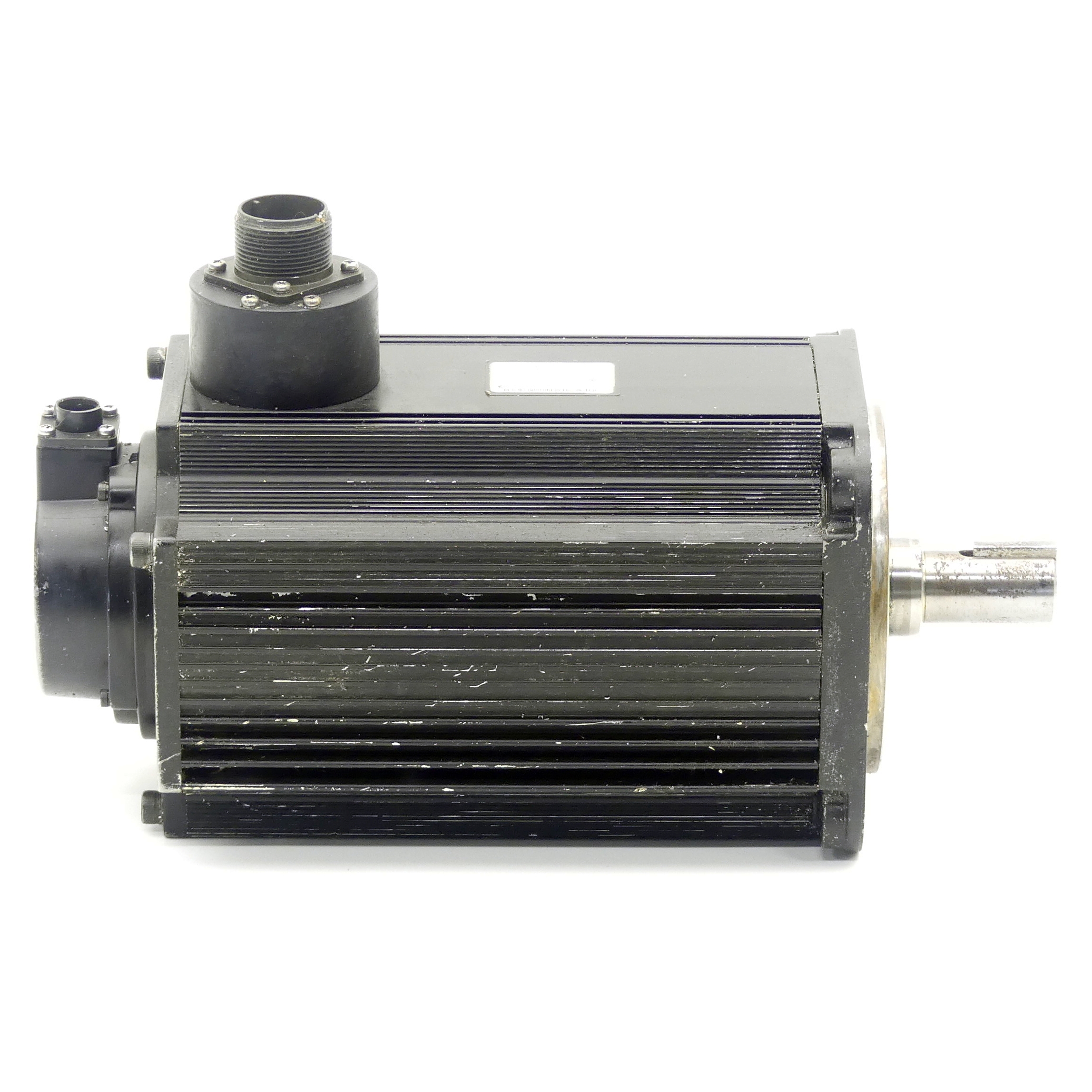 Servo motor 