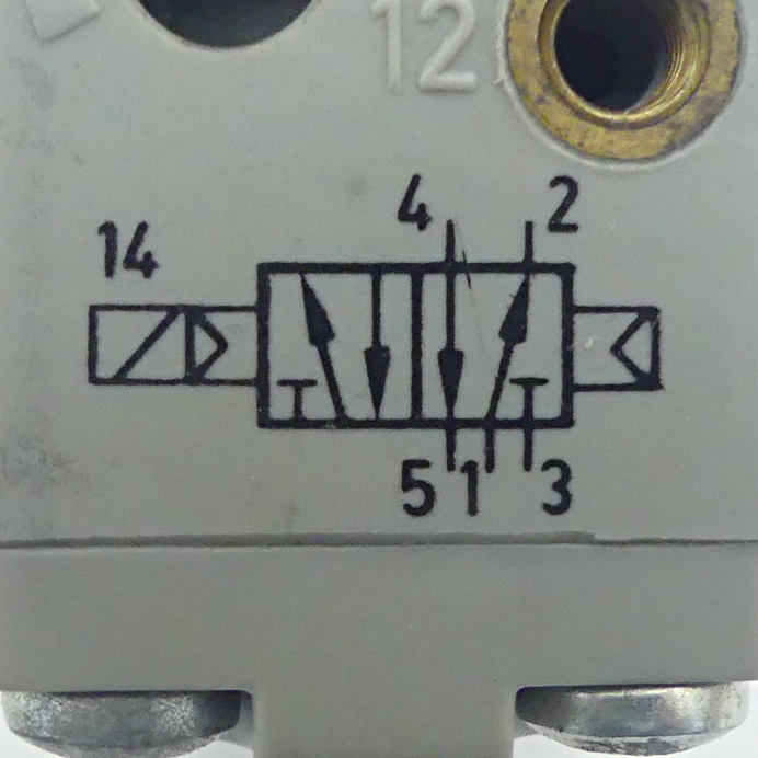 Magnetic valve 