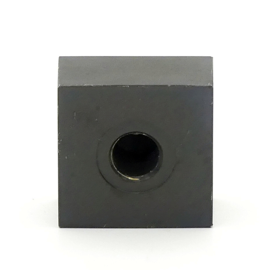 Intermediate plate 