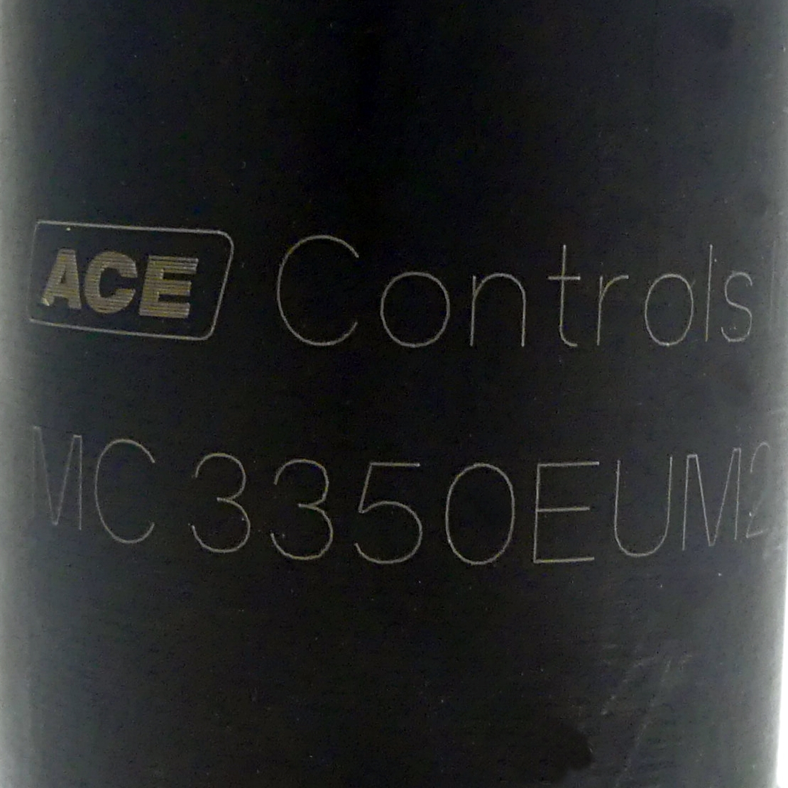 Shock absorber M 33 x 1,5, self-adjusting 