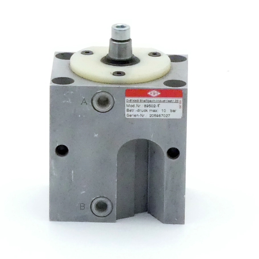 Rotatable pneumatic flange 