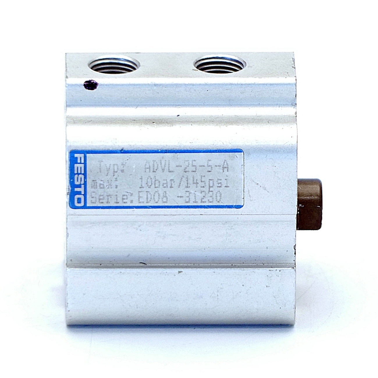 Pneumatic cylinder 