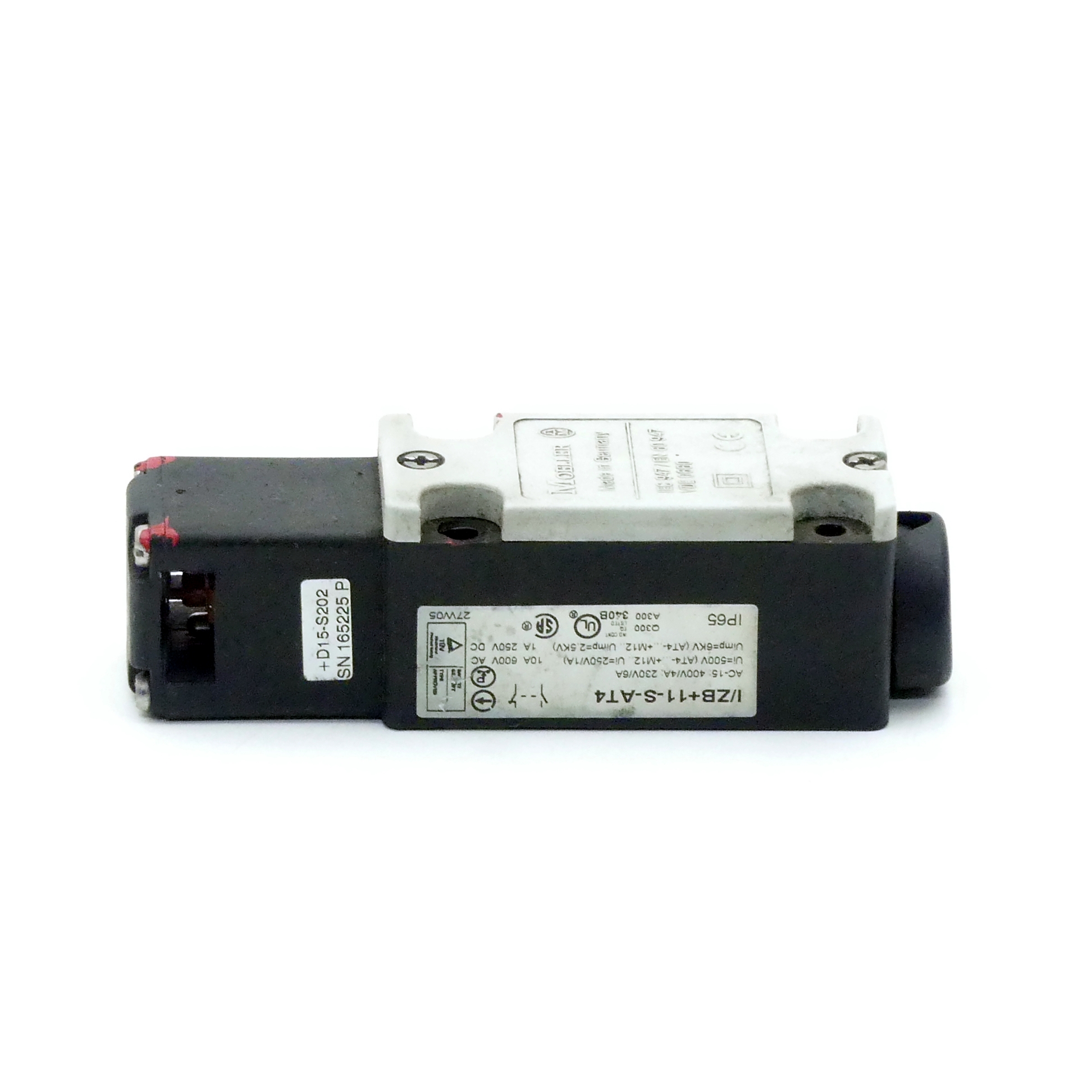 Safety limit switch