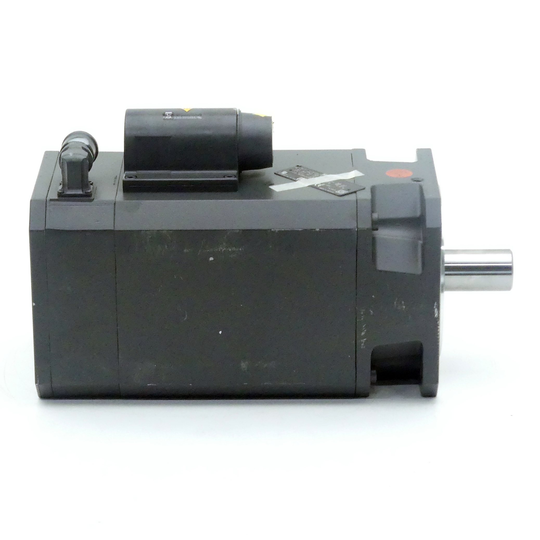 Synchronous servo motor  