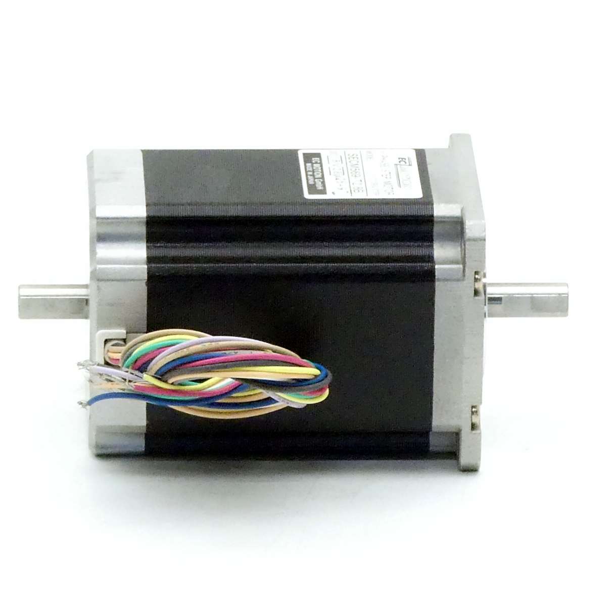 SIZE60 5-phase stepper motor 0.72° 1.66Nm Strands: 10 2.8A 2 shaft ends: 8mm  