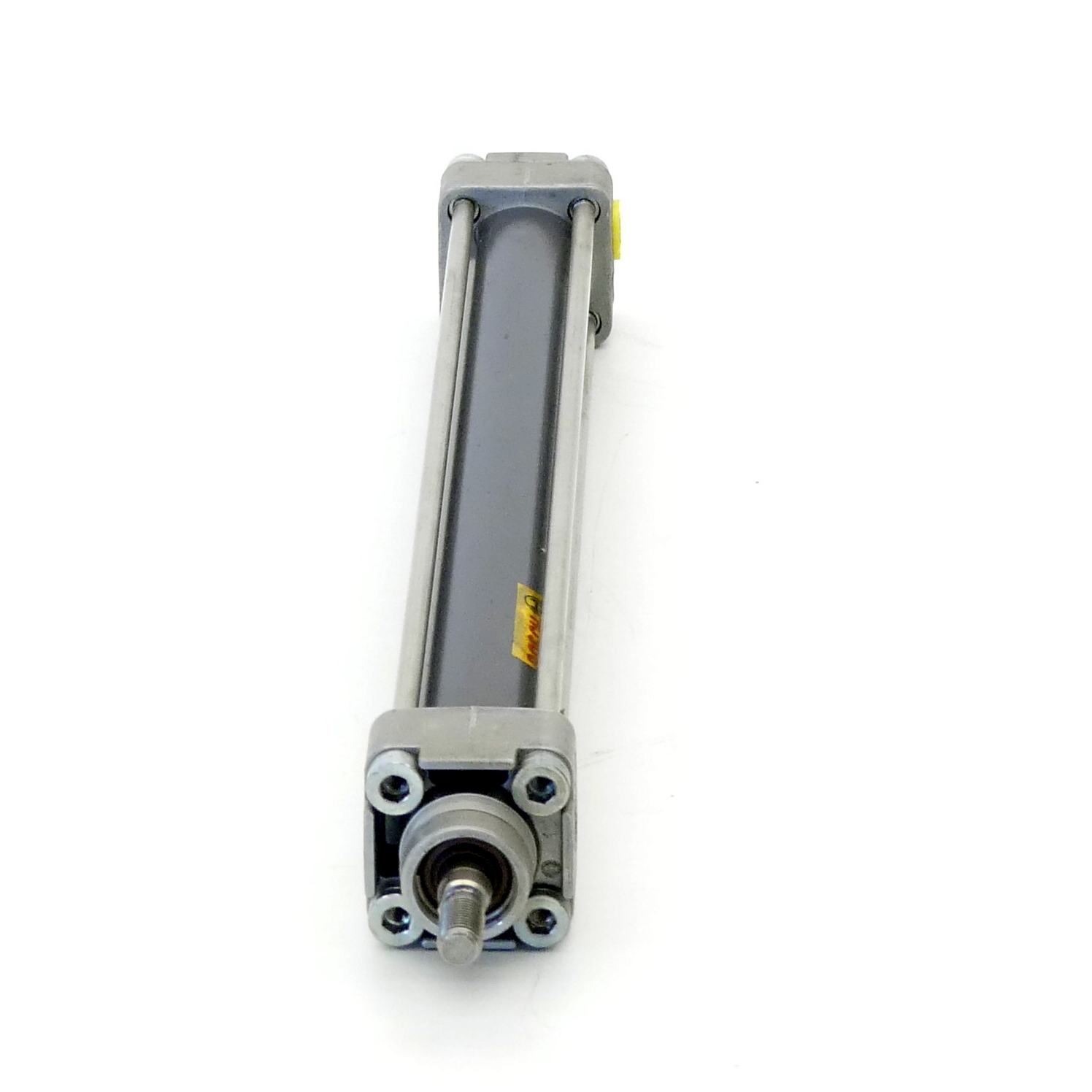 Pneumatic cylinder