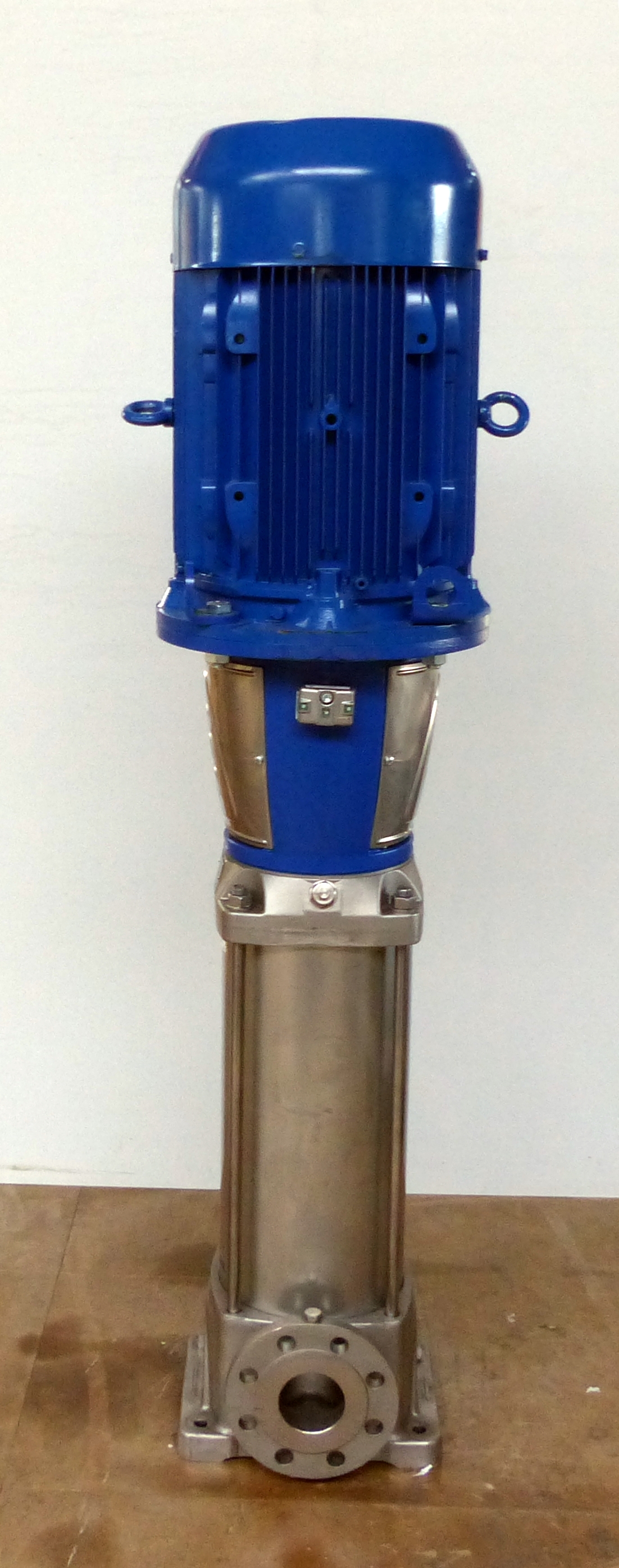 Multi-stage vertical Pump 