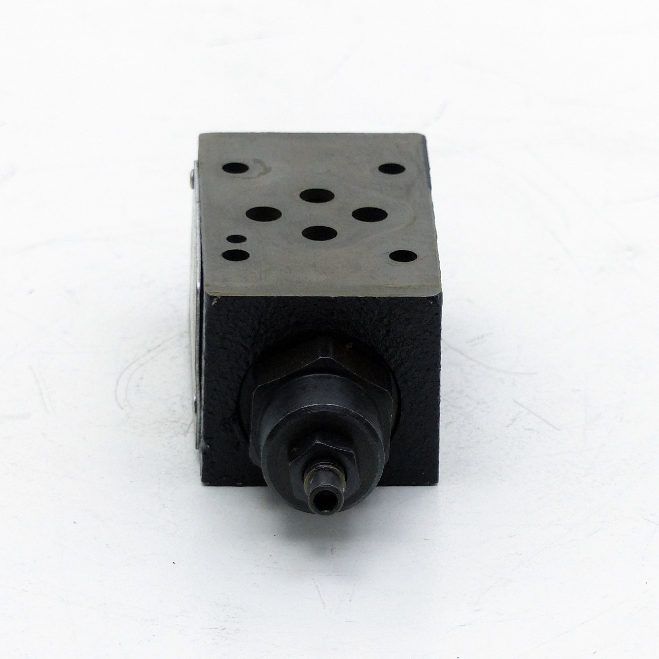 Throttle check Valve