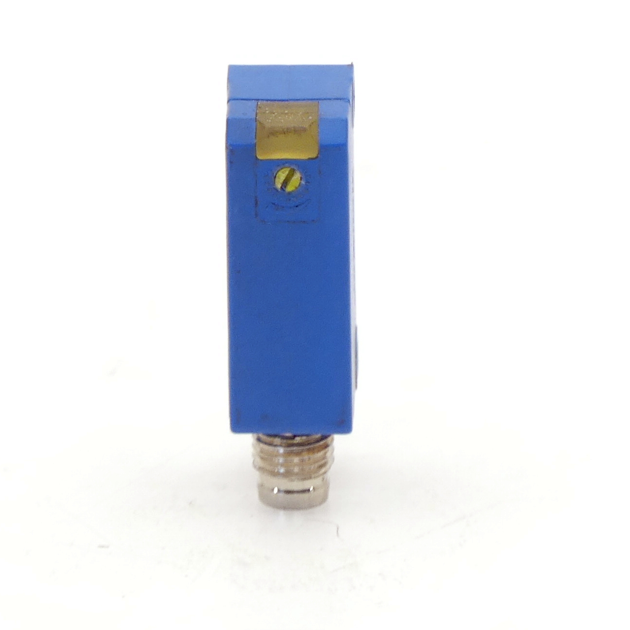 Reflex Sensor with Background Suppression