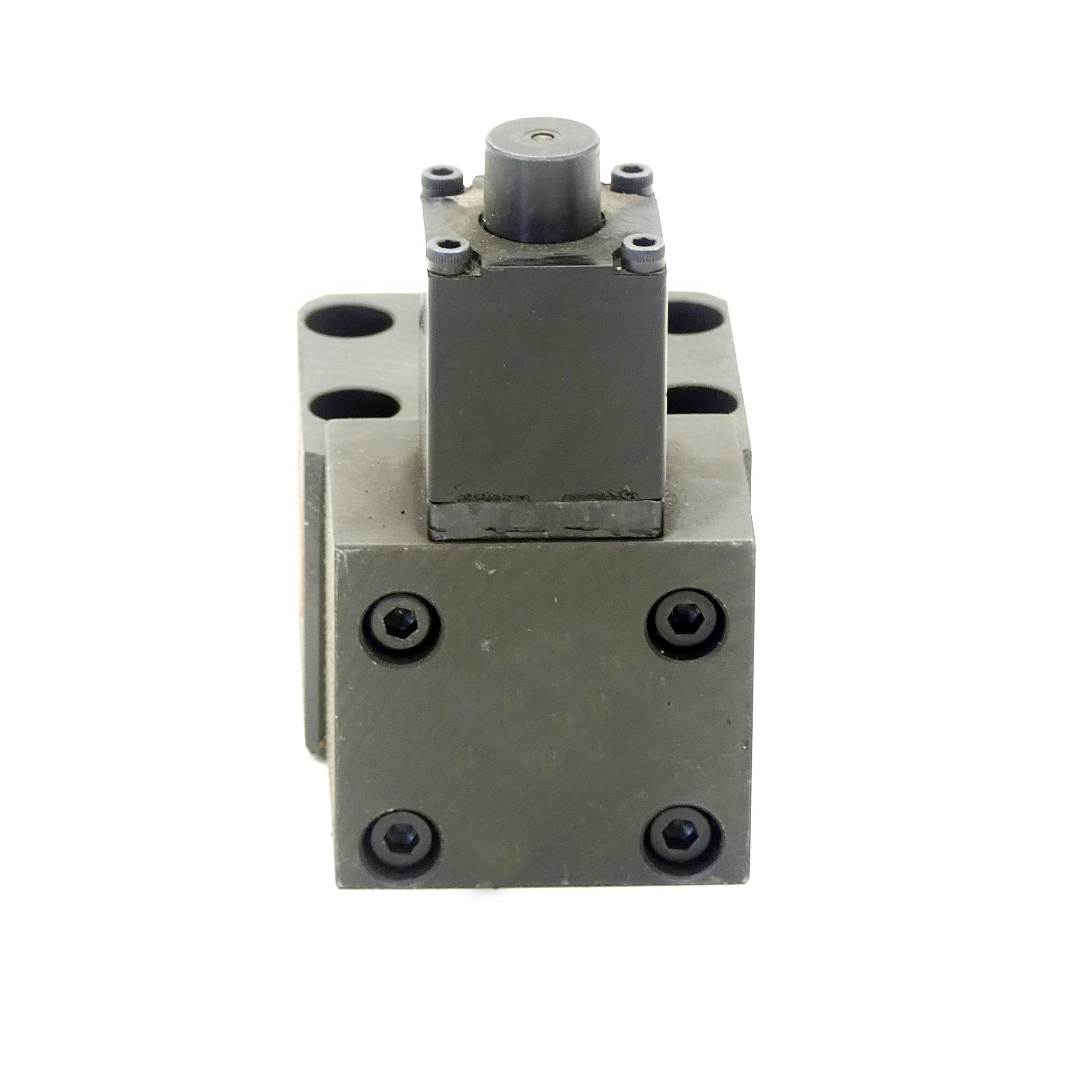 Pressure reducing valve 
