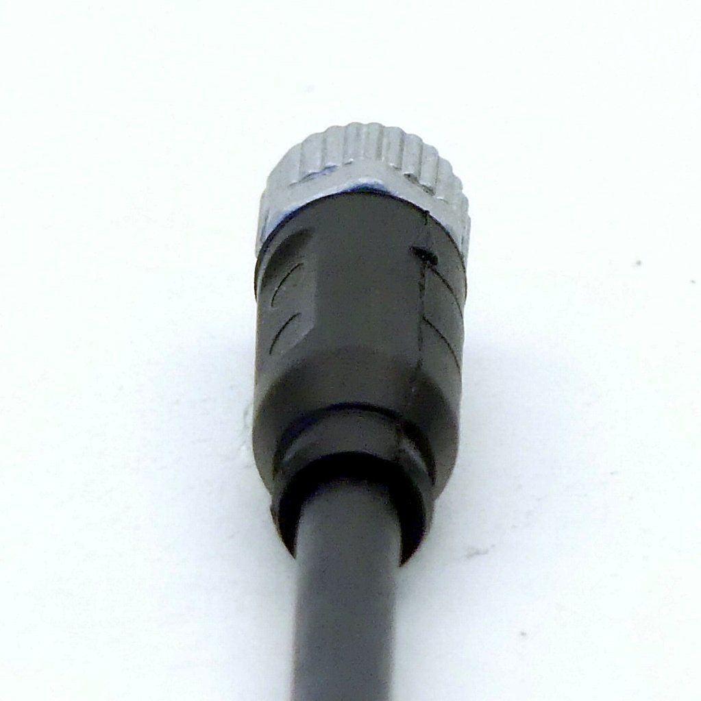 Connecting cable