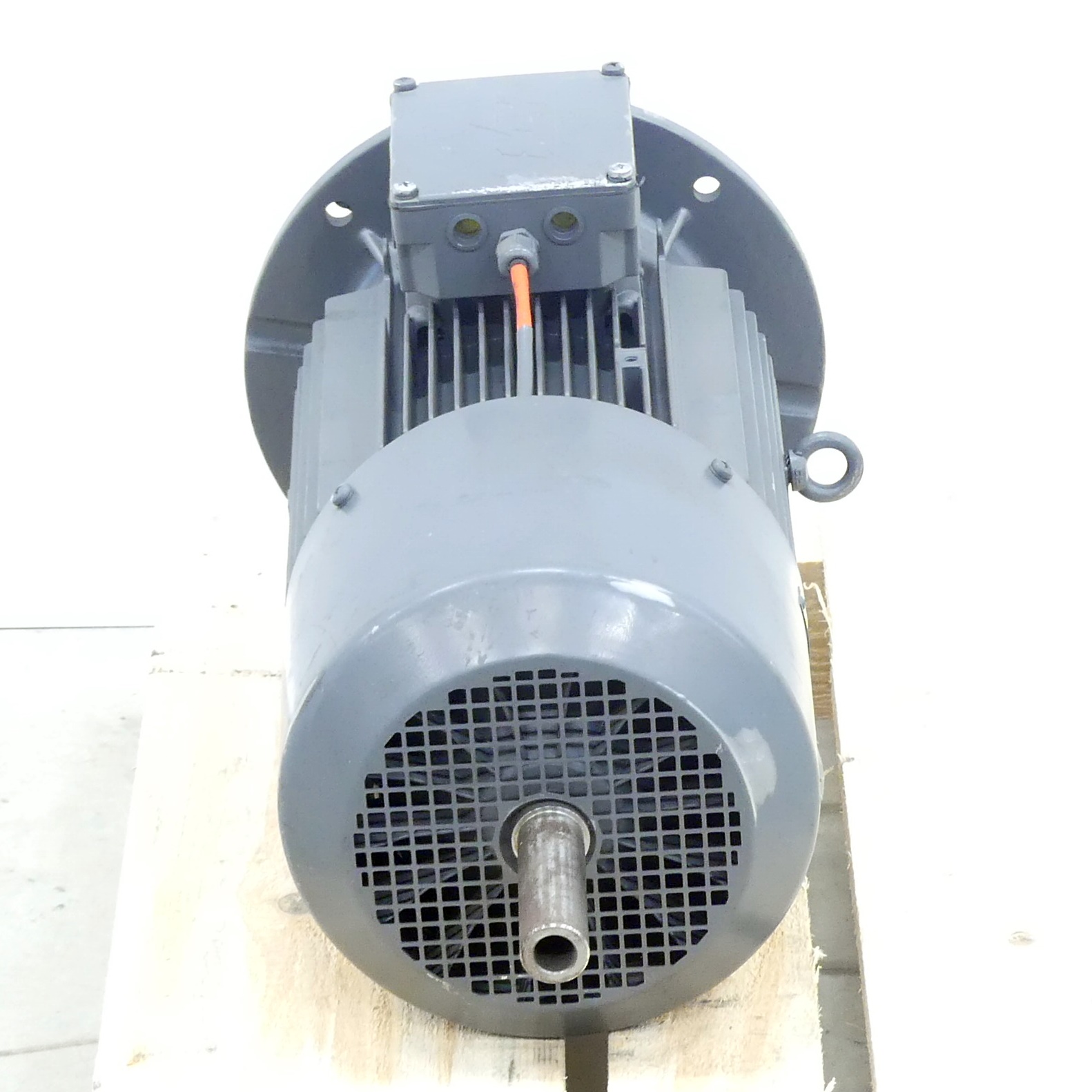 Three-phase motor BAF 132M/4D-11LRH 