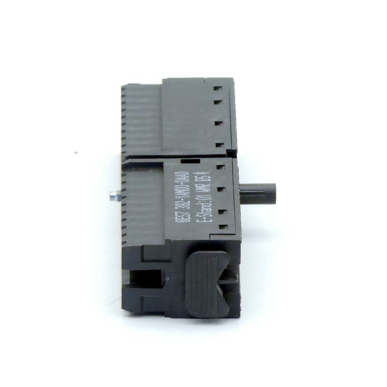 Frontstecker mit Schraubkontakten