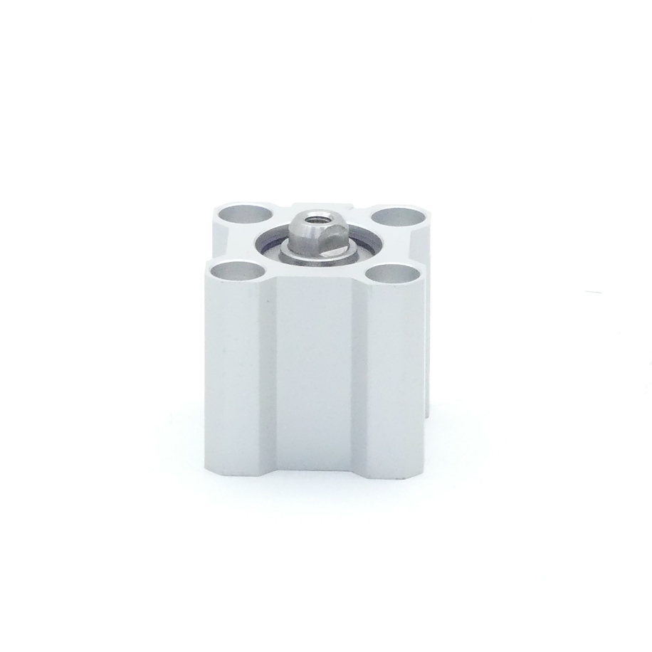 Short stroke cylinder